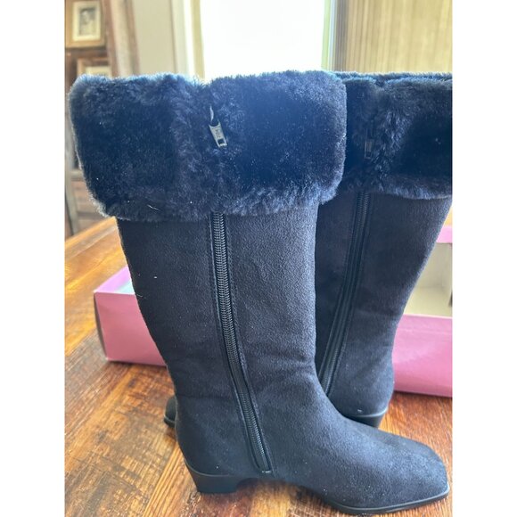 Cinderella Of Boston Black Micro Suede Fur-Lined Boots Size 2.5M - Picture 5 of 12